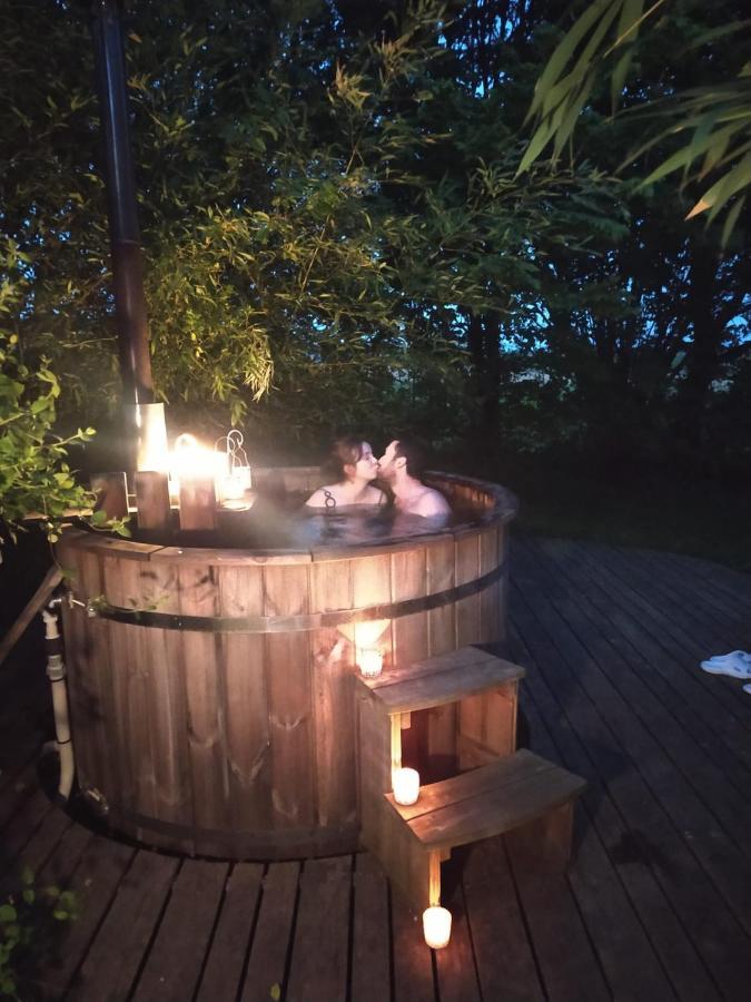 Ecolodge La Belle Verte Saint-Mʼhervé Bagian luar foto